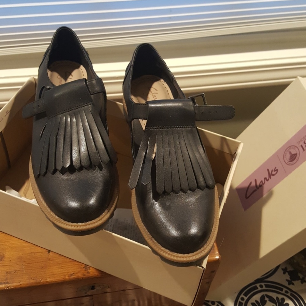 Clarks Griffin Mia Black Leather Flat